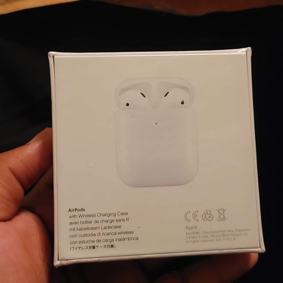 Apple AirPod 2s